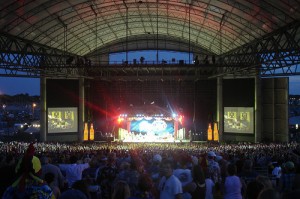 Jimmy Buffett & The Coral Reefer Band-FIRStniagarpavilion