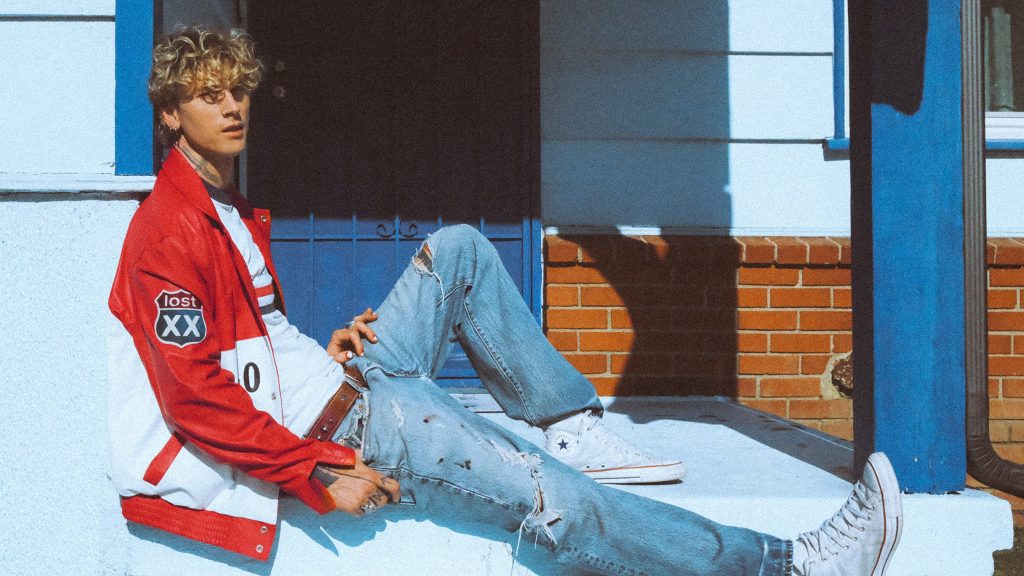 Machine Gun Kelly & Wiz Khalifa Machine Gun Kelly & Wiz Khalifa - The Pavilion At Star Lake - 06060606 1010 2026202620262026